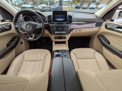 Used 2019 Mercedes-Benz GLS 450 4MATIC image 21