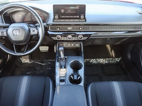 Used 2025 Honda Civic Sport image 14