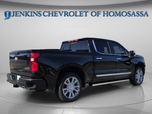 New 2026 Chevrolet Silverado 1500 High Country AWD/4WD image 4