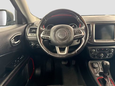 Used 2020 Jeep Compass Trailhawk w/ Leather Interior Group AWD/4WD image 21