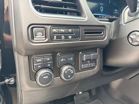 Used 2024 Chevrolet Tahoe Z71 w/ Luxury Package AWD/4WD image 23