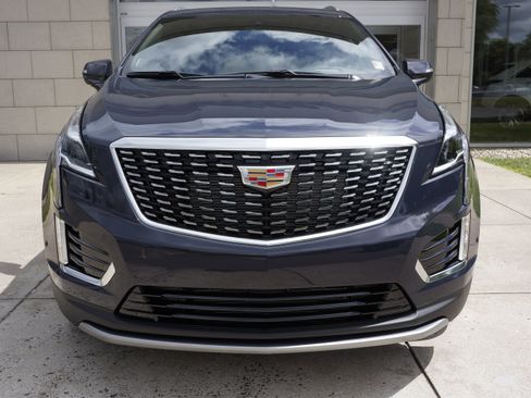 Used 2025 Cadillac XT5 Premium Luxury image 14