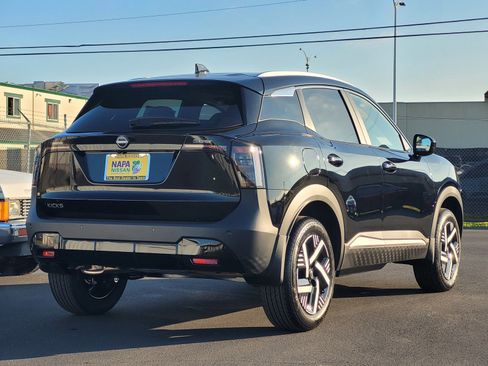 New 2026 Nissan Kicks SV w/ SV Premium Package image 5