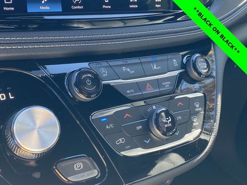 New 2026 Chrysler Pacifica Select w/ S Appearance Package image 47