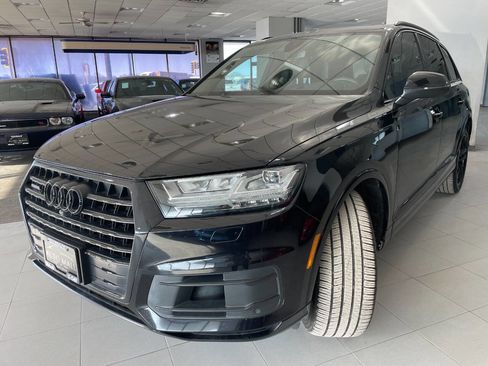 Used 2018 Audi Q7 3.0T Prestige w/ Prestige Package image 3