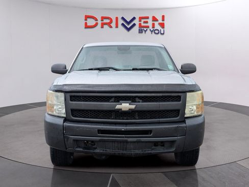 Used 2010 Chevrolet Silverado 1500 W/T RWD image 9