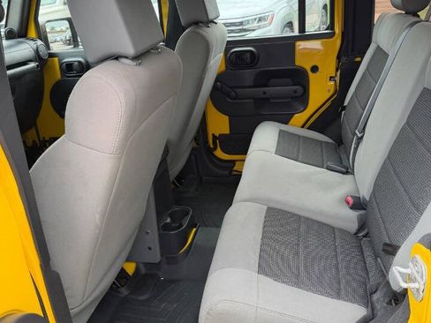 Used 2009 Jeep Wrangler Unlimited X RWD image 23