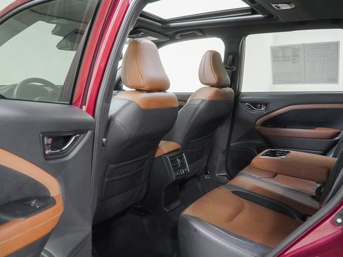 Used 2025 Subaru Forester Touring image 44