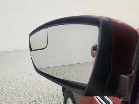 Used 2016 Ford Escape SE FWD image 16