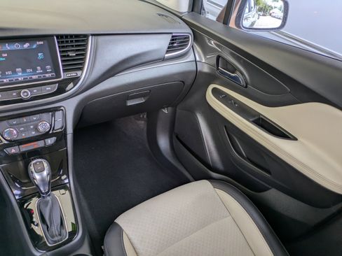 Used 2017 Buick Encore Preferred FWD image 17