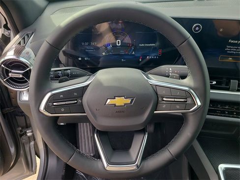 New 2026 Chevrolet Equinox LT image 24