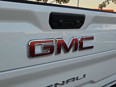 New 2026 GMC Sierra 2500 Denali w/ Denali Reserve Package image 32