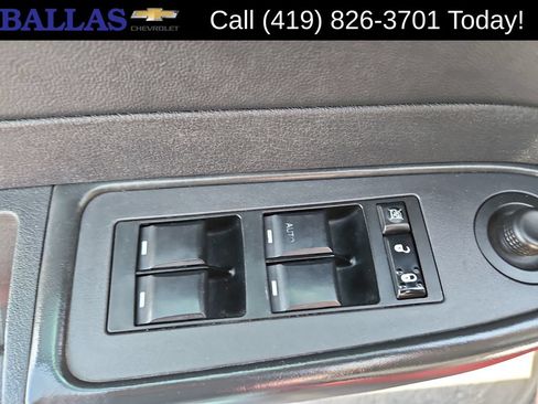 Used 2010 Chrysler 300 Touring Plus RWD image 23