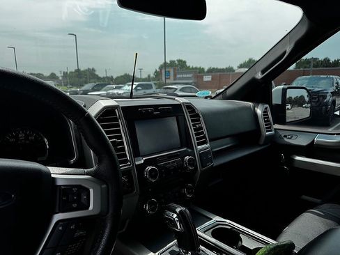 Used 2015 Ford F150 Lariat AWD/4WD image 12