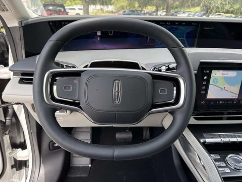 New 2026 Lincoln Nautilus Reserve AWD/4WD image 32