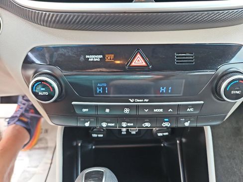 Used 2019 Hyundai Tucson SEL AWD/4WD image 30
