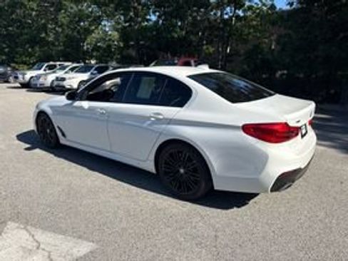Used 2020 BMW 530i xDrive w/ M Sport Package AWD/4WD image 2