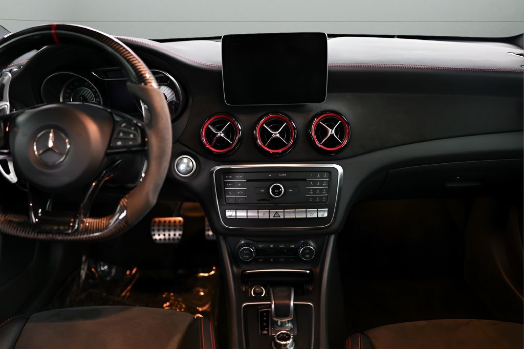 Used 2018 Mercedes-Benz GLA 45 AMG 4MATIC image 33