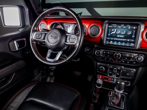 Used 2021 Jeep Gladiator Rubicon AWD/4WD image 7