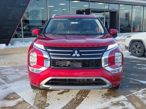 New 2026 Mitsubishi Outlander SEL image 13