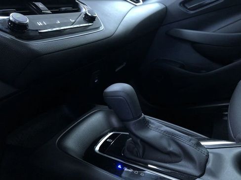 Used 2025 Toyota Corolla LE image 29