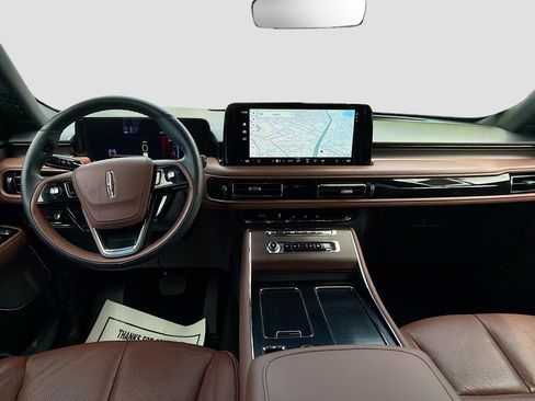 Used 2025 Lincoln Aviator Reserve w/ Illumination Package RWD image 23