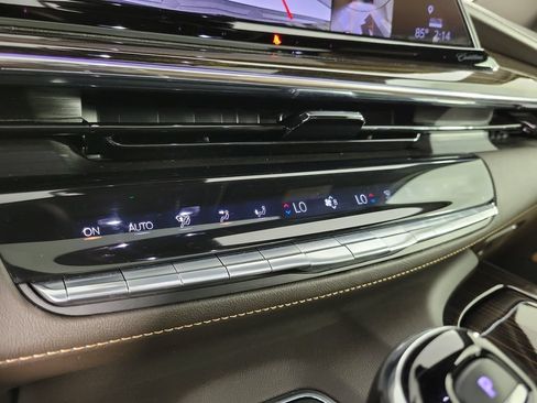 Used 2022 Cadillac Escalade Sport w/ Touring Package RWD image 30