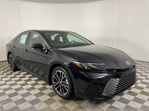New 2026 Toyota Camry XLE image 1