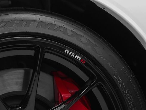 Used 2026 Nissan Z NISMO RWD image 14
