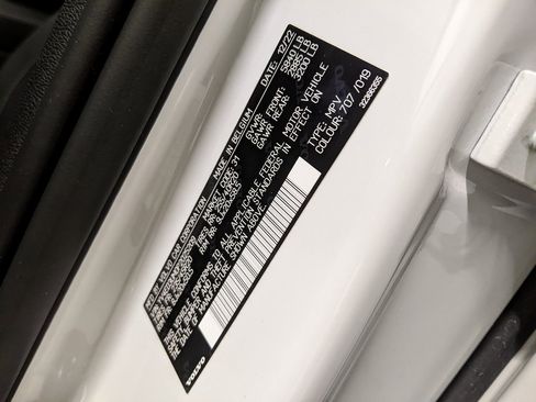 Certified 2023 Volvo XC40 Recharge Ultimate image 30