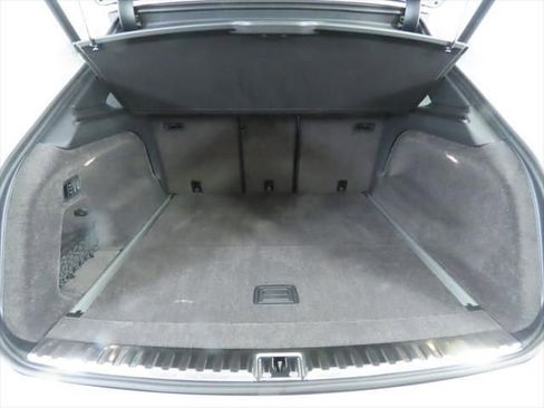 New 2025 Bentley Bentayga image 29