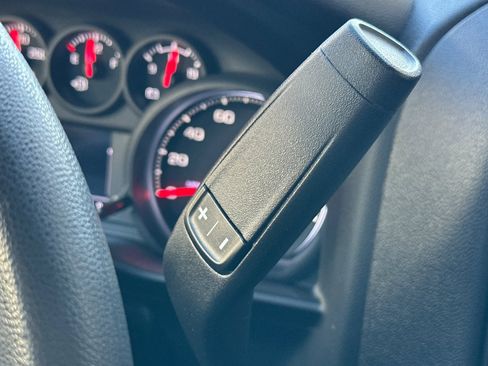 Certified 2022 Chevrolet Silverado 1500 Custom image 27