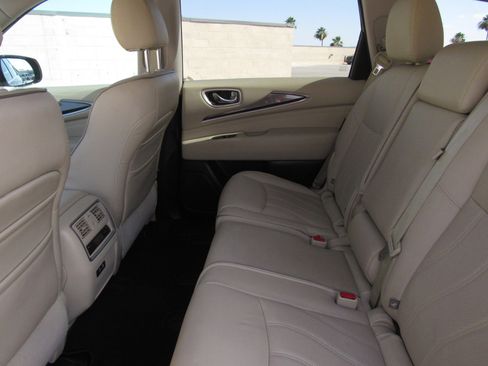 Used 2020 INFINITI QX60 Luxe w/ Essential Package FWD image 15