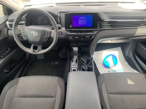 Used 2025 Toyota Camry LE FWD image 16