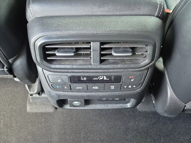 Used 2025 Honda Pilot Elite image 18