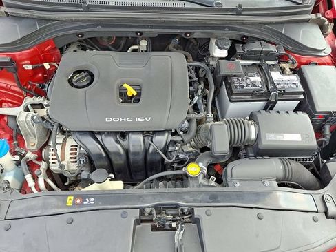 Used 2017 Hyundai Elantra Limited FWD image 26