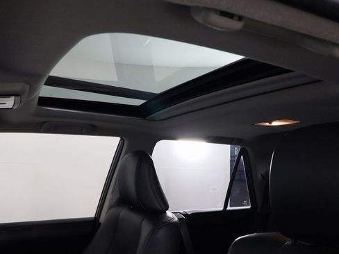 Used 2018 Toyota 4Runner SR5 image 27