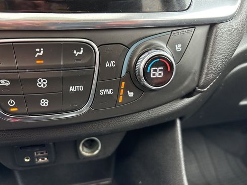 Used 2021 Chevrolet Traverse High Country image 20