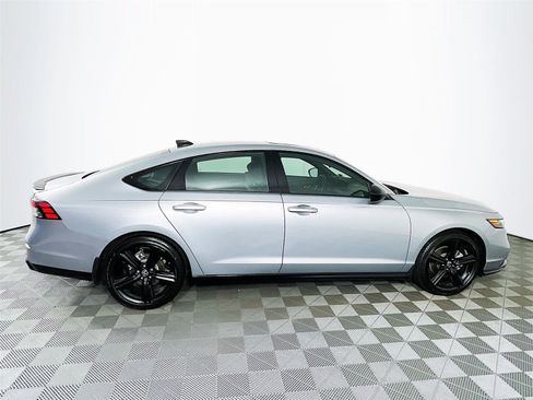Used 2025 Honda Accord Sport image 12