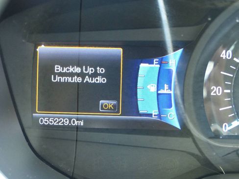 Used 2016 Ford Fusion SE FWD image 46