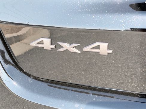 New 2026 Jeep Compass Latitude image 10