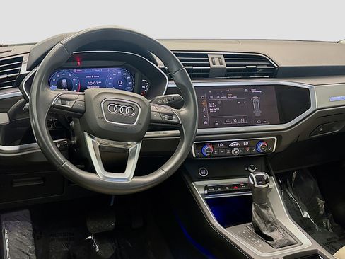 Used 2022 Audi Q3 2.0T Premium Plus image 14