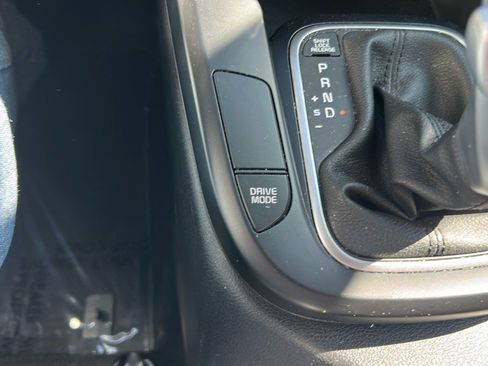 Used 2023 Kia Soul LX image 23