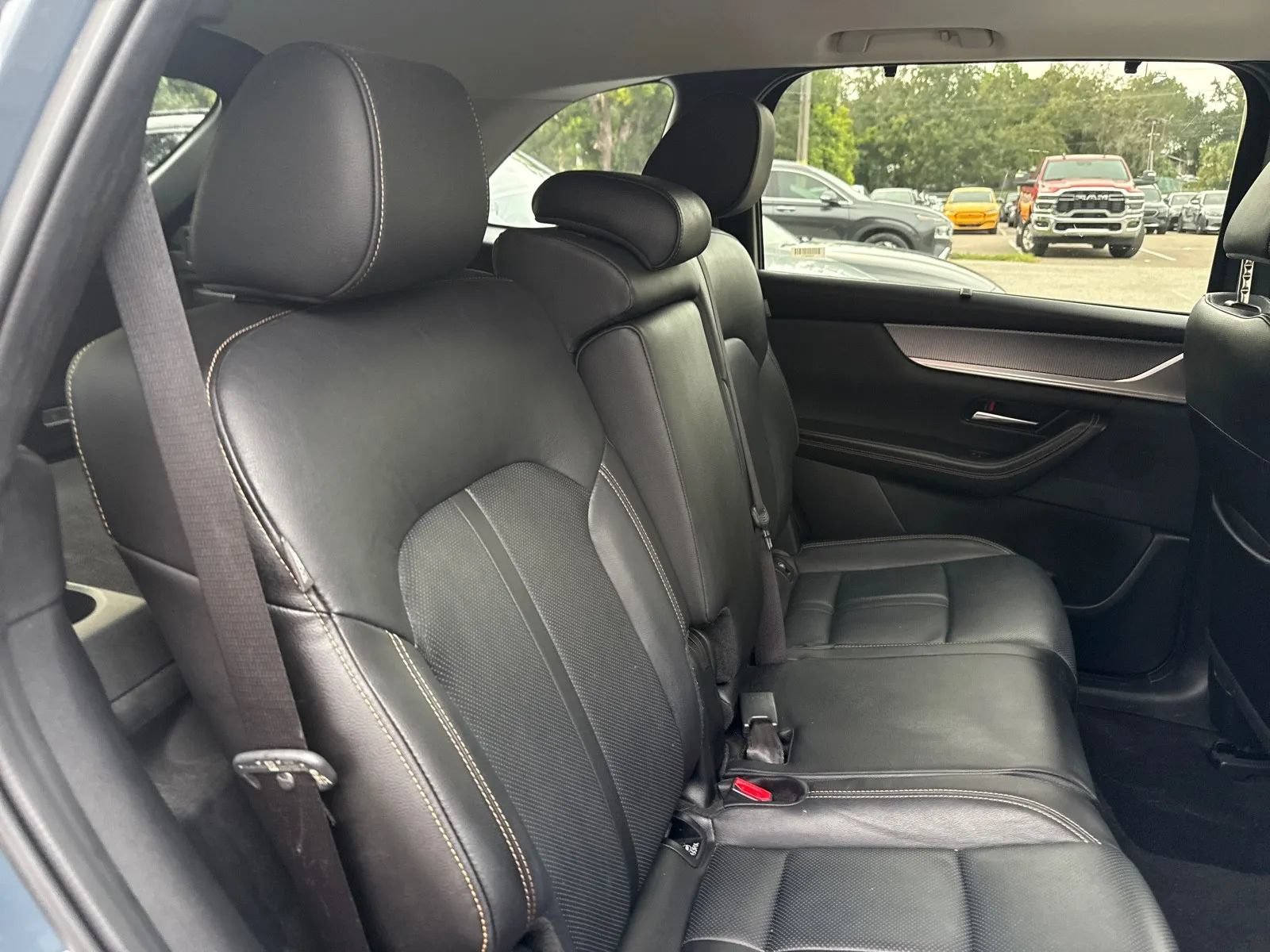 Used 2025 MAZDA CX-70 3.3 Turbo w/ Preferred Package AWD/4WD image 15