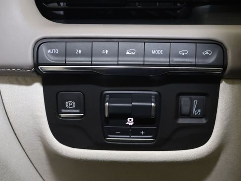 Used 2021 Cadillac Escalade ESV Sport Platinum AWD/4WD image 36