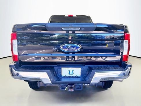 Used 2019 Ford F350 Lariat w/ Lariat Value Package AWD/4WD image 6