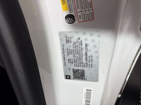 Used 2021 Chevrolet Camaro ZL1 image 28