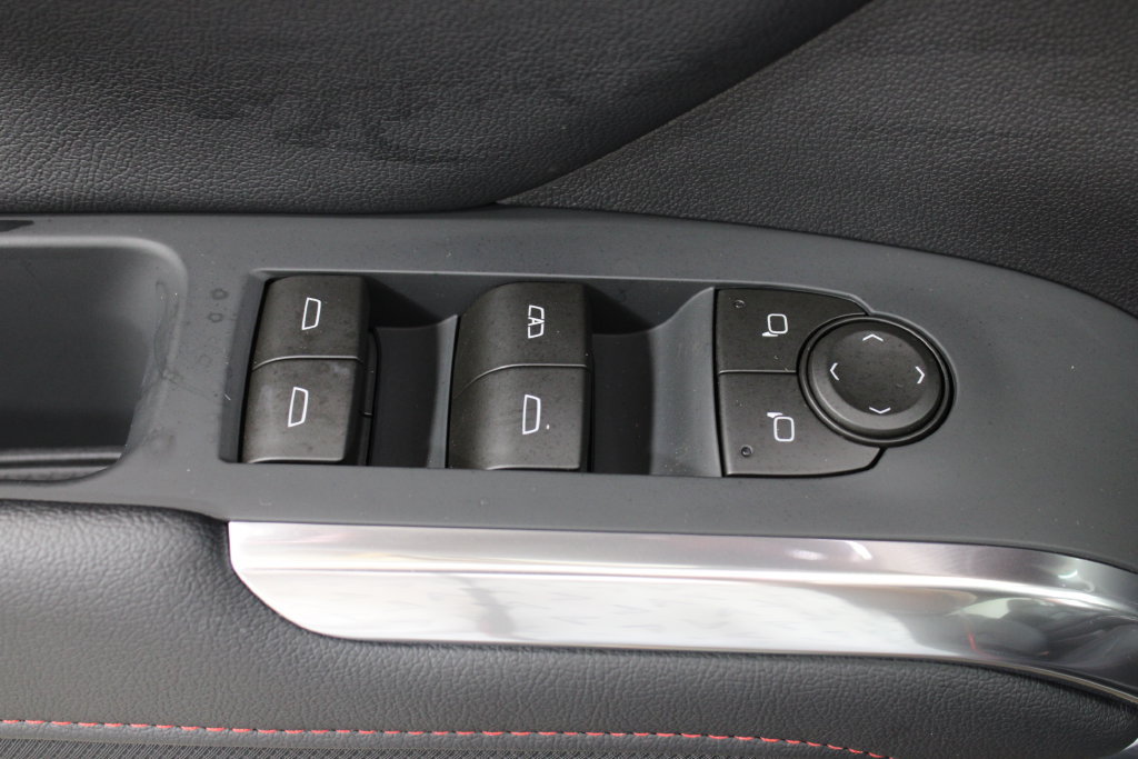 Used 2026 Chevrolet Traverse Z71 w/ Enhanced Driving Package AWD/4WD image 18