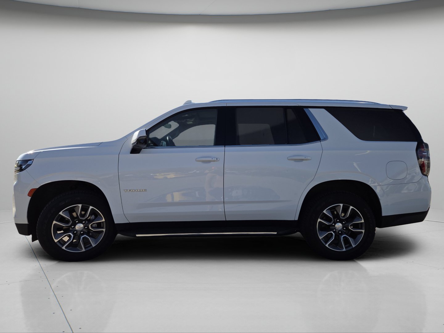 Used 2022 Chevrolet Tahoe LT w/ LT Signature Package AWD/4WD image 22