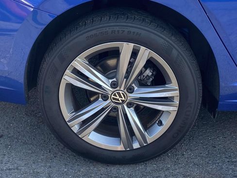 Used 2024 Volkswagen Jetta SE FWD image 10